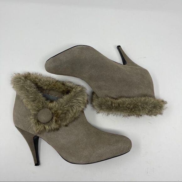 Vintage AVON Pull On Booties Taupe Suede Faux-Fur Heeled Women’s Size 7 - Picture 5 of 9